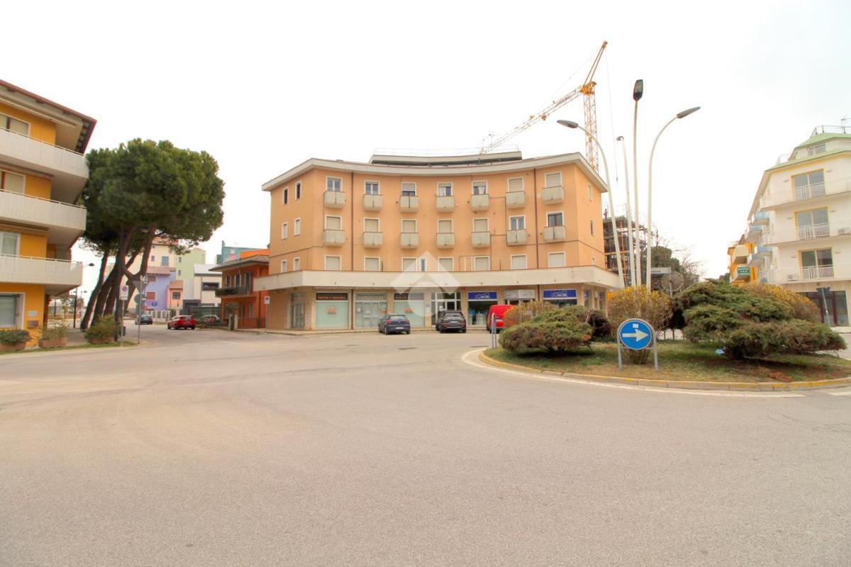Ampio Bilocale Caorle Lungomare Levante Zewnętrze zdjęcie